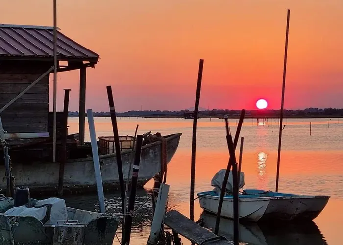 Bright Flat In A Colourful Building-beahost